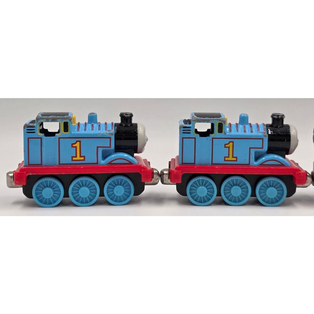 Thomas and Friends Thomas The Jet Engine 4-Car-Set Take Along - Picture 4 of 9